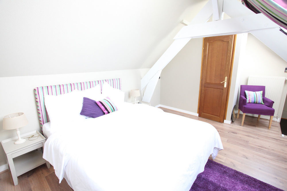 Saint Graal Bed & Breakfast Chamant Ngoại thất bức ảnh